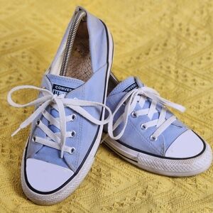 Converse Women's Blue Canvas Sneakers